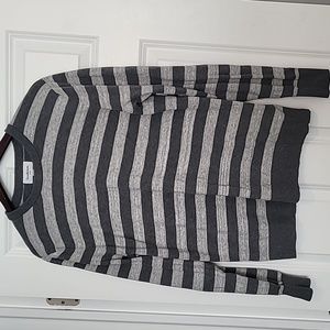Mens gray stripped sweater, M